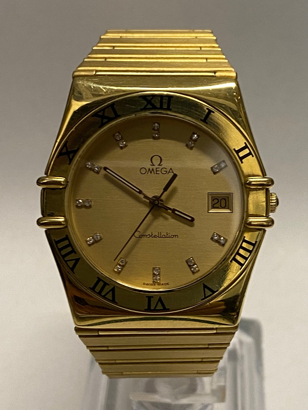 Omega Constellation 18K Gold w 22 Diamonds Dial Unisex Watch APR w Coa