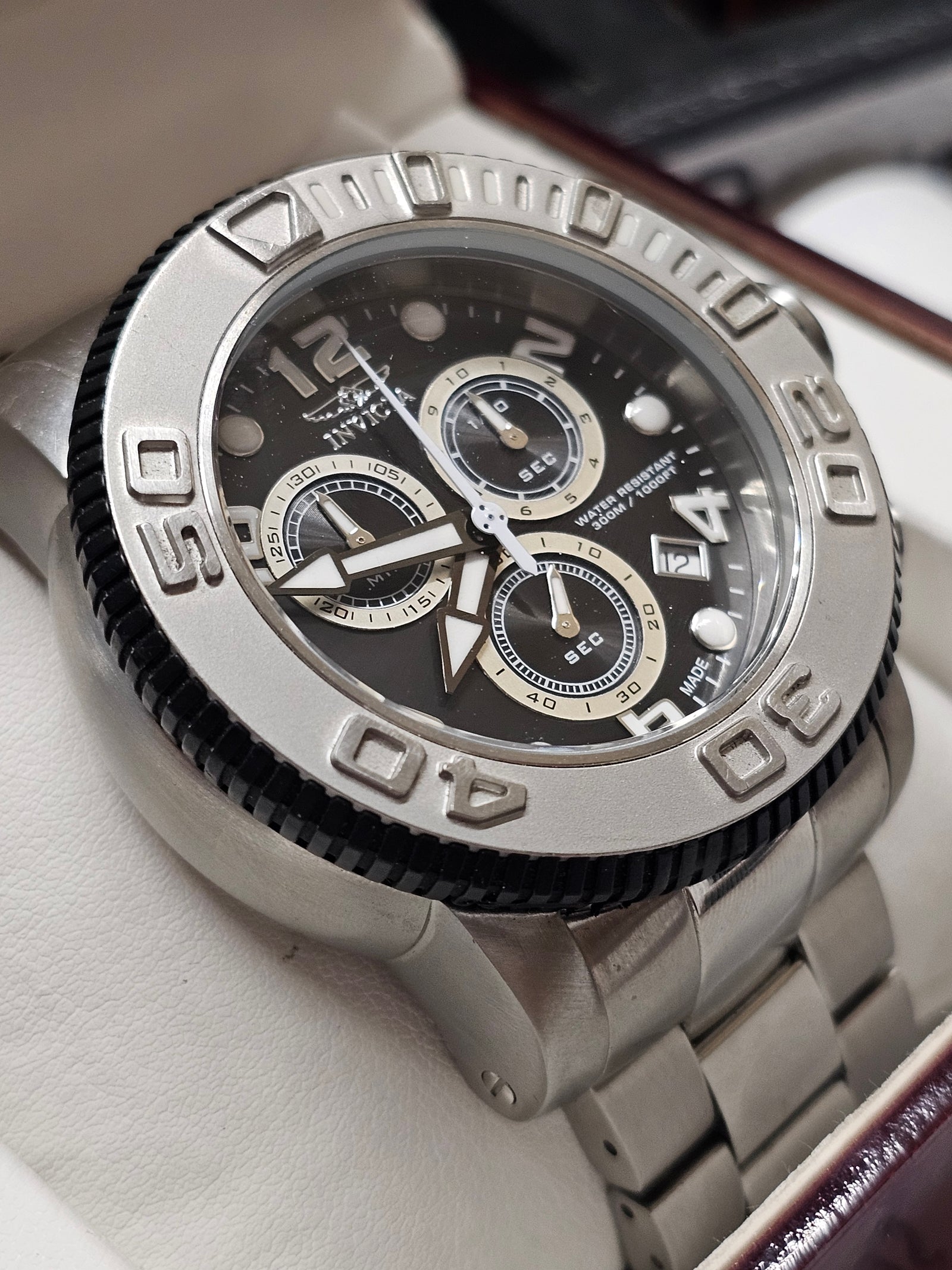 INVICTA Jumbo Chrono Rotating Diving Bezel Very Heavy Model 3.5K AP
