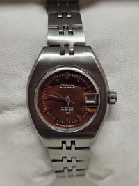 SEIKO, Beautiful SS w/ Date Feature, Unique Ladies Wristwatch - $6K APR w/ COA!! APR57