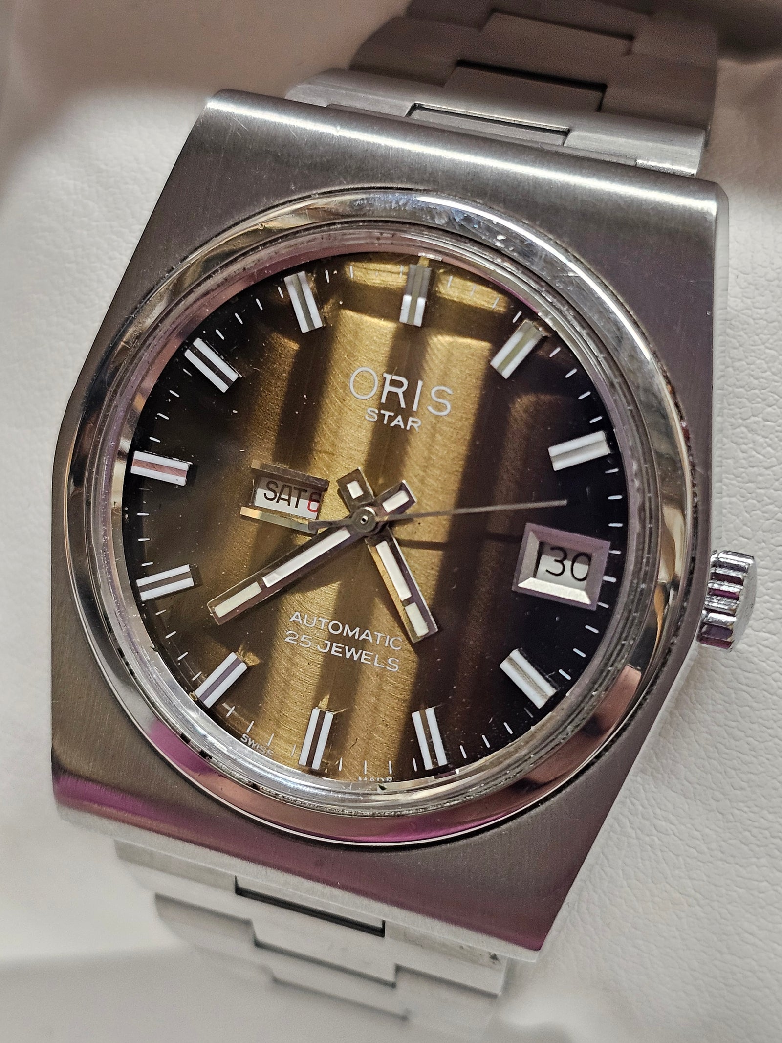Oris Star Day Date Feature Unique Color Dial Men s Watch APR w Coa