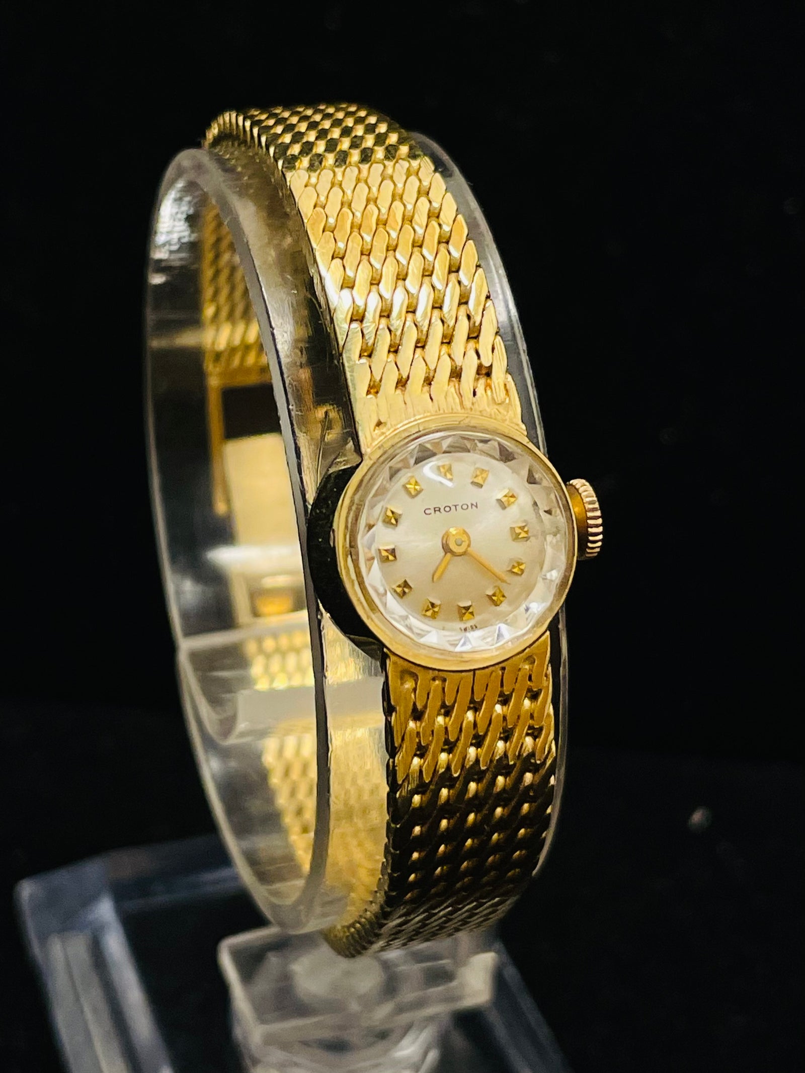 Ladies 9ct gold watches online