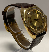 UNIVERSAL GENEVE Unisonic C.1950's Gold Cushion Case Men's Watch- $10K APR w/COA APR57