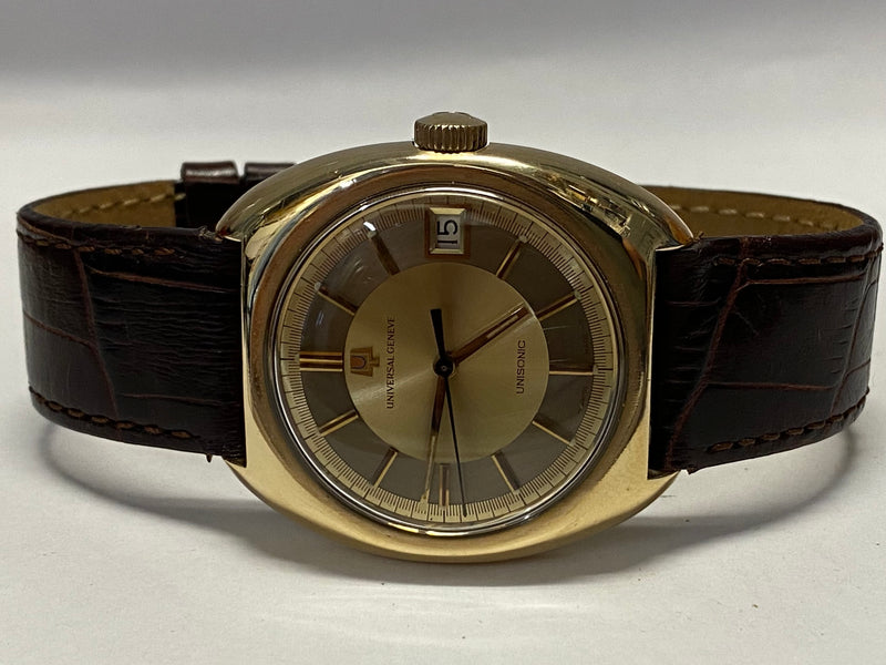 UNIVERSAL GENEVE Unisonic C.1950's Gold Cushion Case Men's Watch- $10K APR w/COA APR57