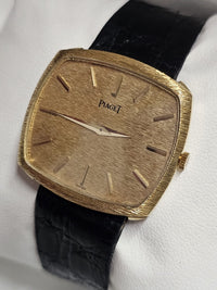 Piaget 18K Yellow Gold Unique Textured Dial Men's Wristwatch - $50K APR w/ COA!! APR 57