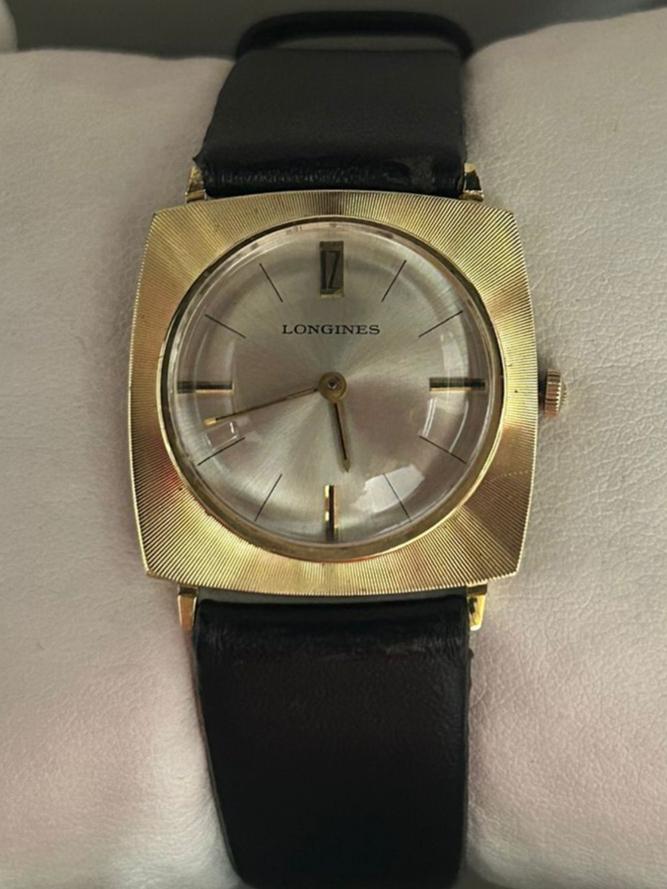 Longines Men's Watch 1950s Solid Yellow Gold - $10K APR w/ COA! APR 57