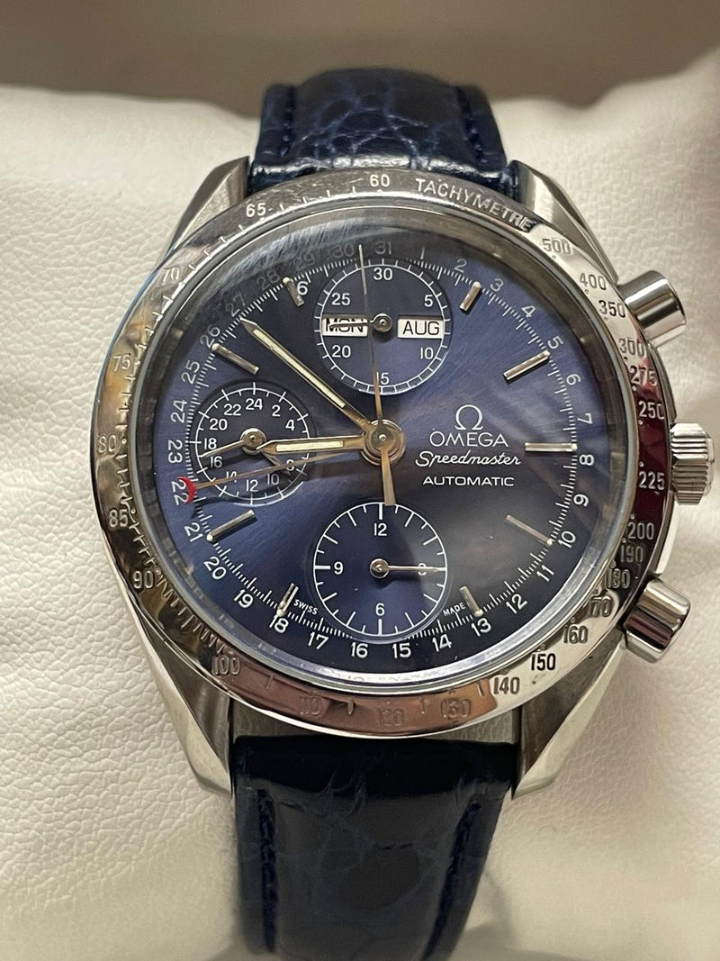 Omega Speedmaster: Unisex Original Moonwatch in New Condition - $13K APR w/ COA! APR57