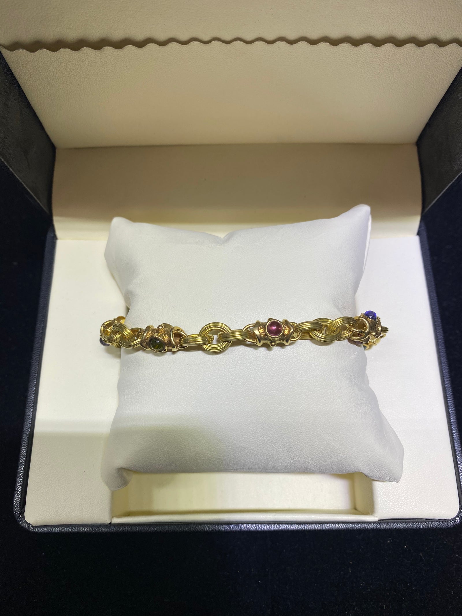 Bvlgari 18K Yellow Gold Classic bracelets hot