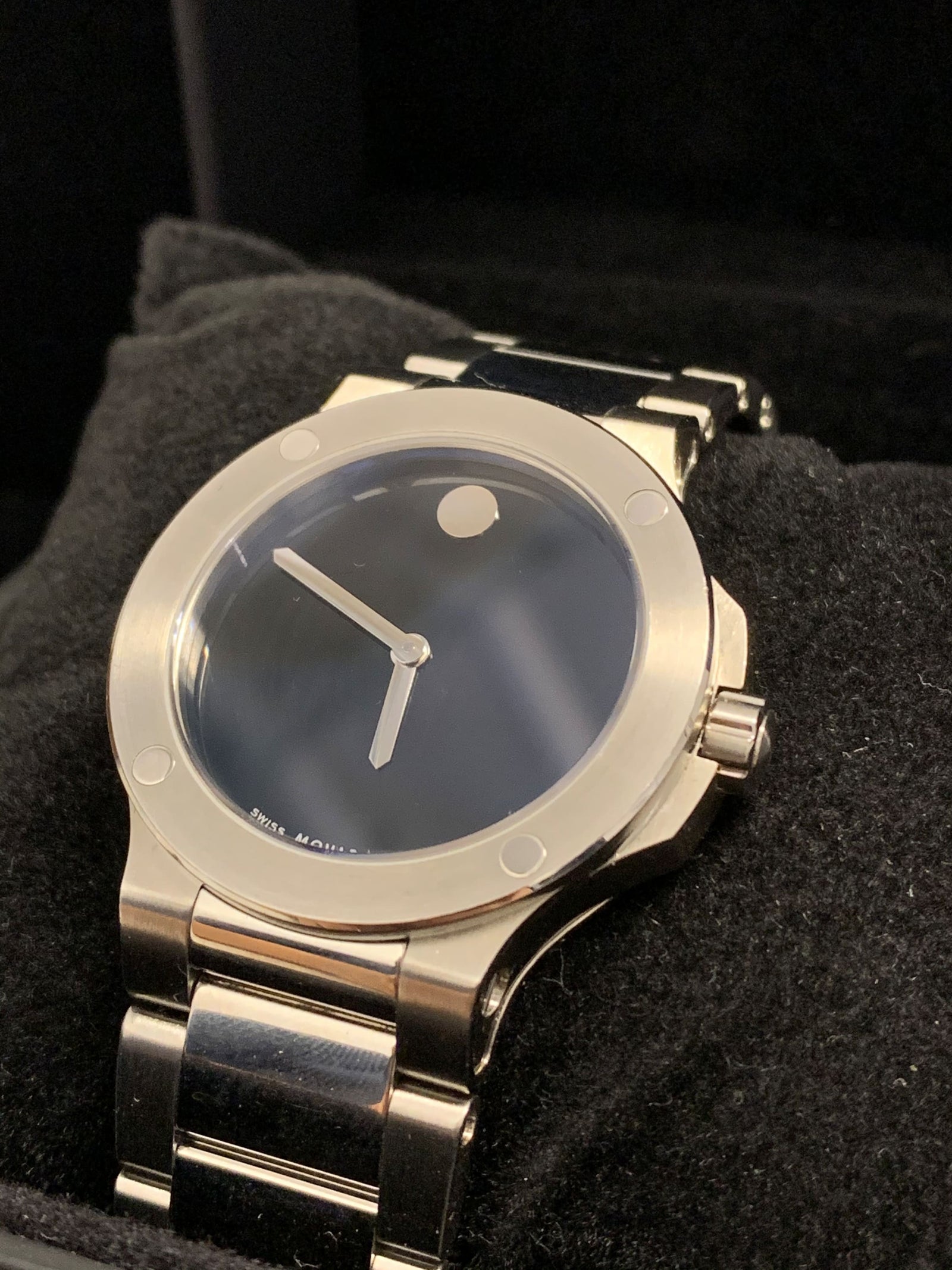 Movado se extreme 200 best sale