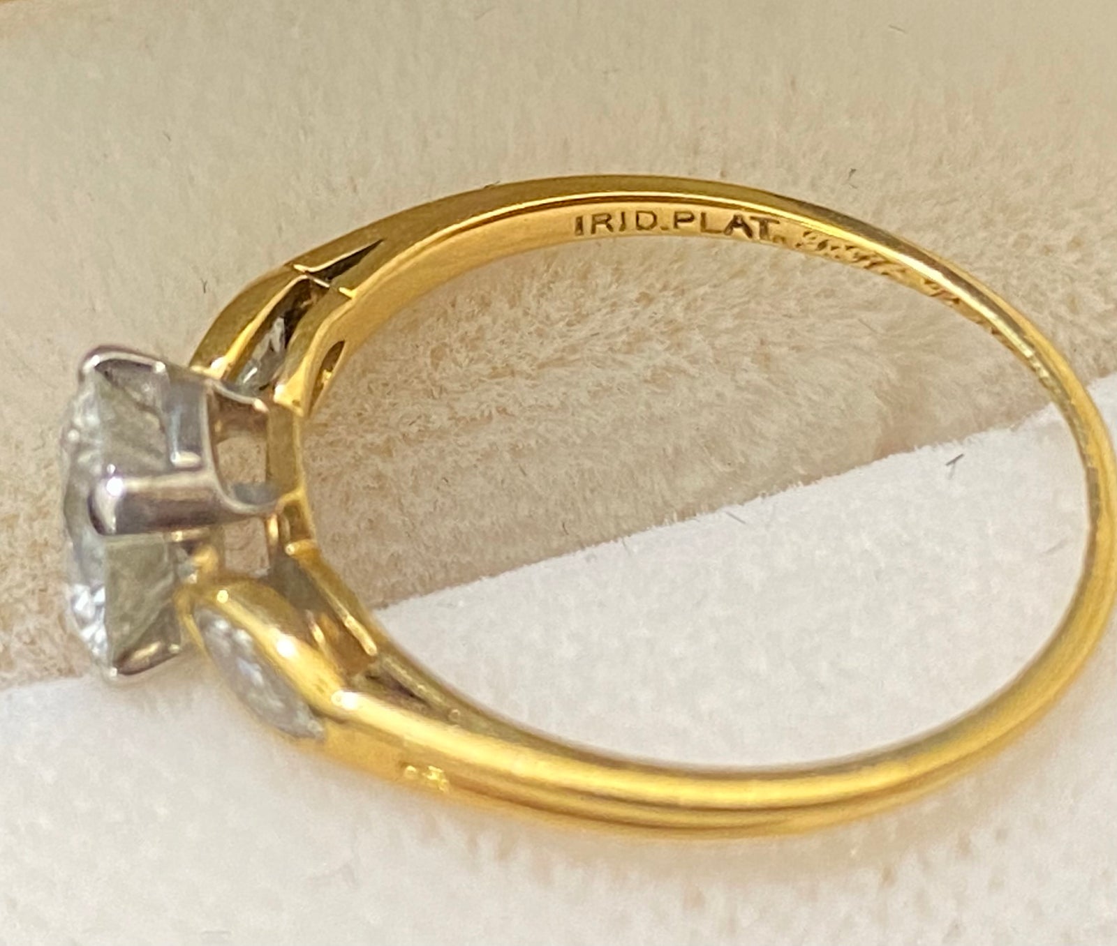 Irid plat tiffany shop